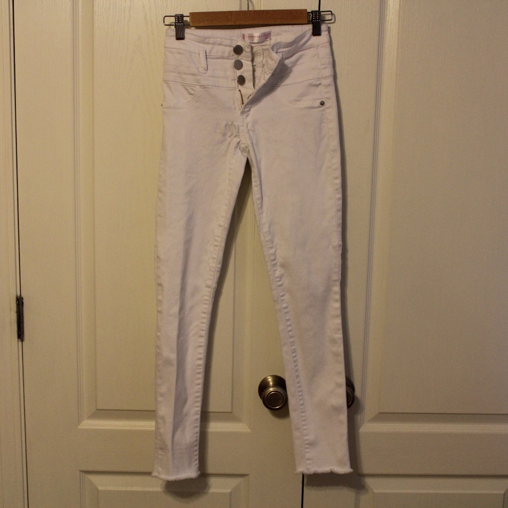 White high wasted skinny jeans